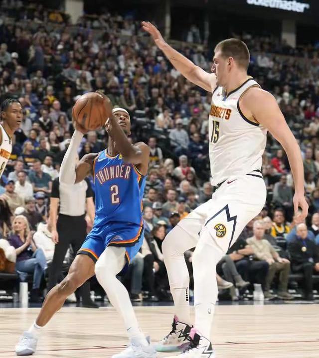 九游游戏中心-夏洛特黄蜂训练开放日；集结日主帅复盘引欢呼；意甲在即；高层口径保持一致-九游游戏中心